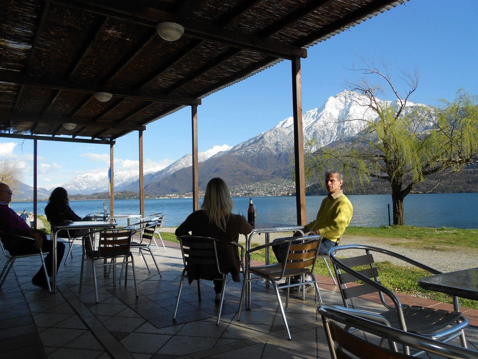 Lake Como Beach Hostel Domaso Exterior photo